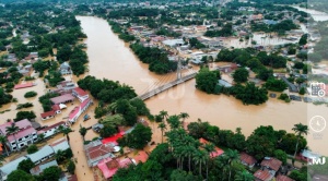 Más de 500 familias abandonan sus hogares en Cobija, el río Acre llegó a 15,58 metros de altura