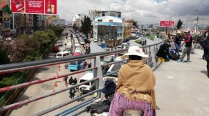 39 años de El Alto: vecinos piden reordenamiento vehicular en la Ceja y destacan a su “gente valerosa”