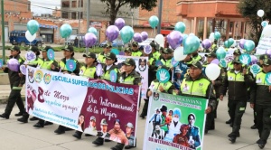 Con una marcha contra la violencia a la mujer, inician la construcción de Felcv Integral en El Alto