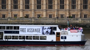 Tribunal Superior de Londres decide el martes si Assange puede recurrir o es extraditado a EEUU