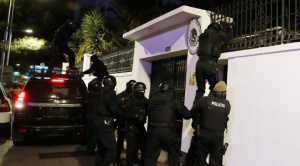 América Latina condena irrupción policial a embajada mexicana en Ecuador y la OEA pide diálogo