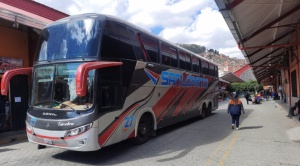 Salida de buses al interior del país se reanuda en La Paz, tras suspensión de bloqueo en Caracollo