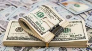 Bancos FIE, Ganadero y BISA se suman a la venta del Bono BCB en Dólares