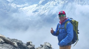 Boliviano Ayaviri prepara el ascenso para conquistar la montaña más alta del mundo