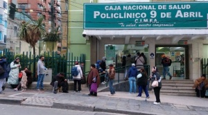 “Ya no entregan ni paracetamol”, denuncian maestros y anuncian bloqueo de calles contra la mala atención en la CNS