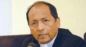Arzobispo califica de “estafa” retirar en bolivianos ahorro en dólares y pide al Gobierno lectura objetiva del país