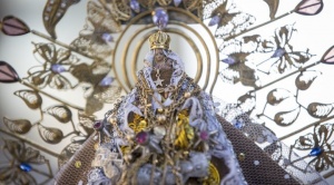 Bolivia declara Patrimonio Nacional a la Virgen de las Letanías, considerada la "más pequeña del mundo"