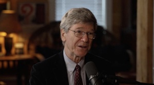 Jeffrey Sachs: “Derrocar gobiernos está en los términos de referencia de la CIA”