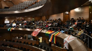Diputados instalan sesión, CC exige a Huaytari apoyar cese de autoprorrogados y a Arce promulgar leyes