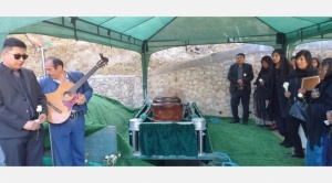 Emotivo entierro de Cándido Tancara en La Paz, un apreciado periodista y amigo 1