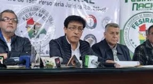 Médicos rechazan contrapropuesta del Legislativo sobre jubilación; citan a ampliado para asumir medidas