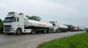 Luego de conocerse muerte de camionero boliviano en Paraguay, YPFB envía una comisión  a ese país