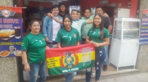 Bolivianos en Argentina viven una jornada especial de apoyo a la selección 1