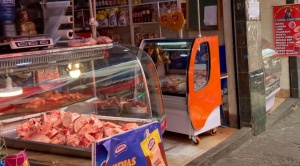 Vendedoras de carne atribuyen al contrabando a la inversa el aumento de precios en esto productos 1