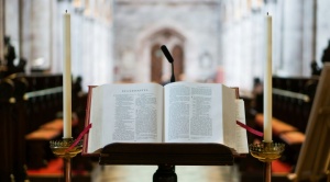 Documental “La huida” repasa el encubrimiento de abusos por parte de curas de la Compañía de Jesús 1