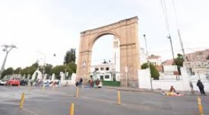 Conozca los horarios y prohibiciones para ingresar al cementerio e paceño en Todos Santos 1