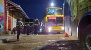 Terminal de Buses de La Paz reabre rutas tras el levantamiento de bloqueos en Parotani 1