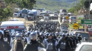 Policía aprehende a 17 personas durante desbloqueo en Mairana; entre ellos, el concejal Gilbert Tapia 1