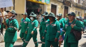 Estudio revela precariedad laboral y bajos ingresos de trabajadores de aseo  1