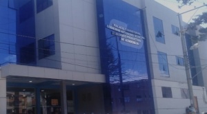 Allanan oficinas de la Alcaldía de Achocalla en pesquisa por mazamorra 1