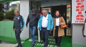 Arias sale de la clínica para declarar como sindicado por lo ocurrido en Bajo Llojeta 1