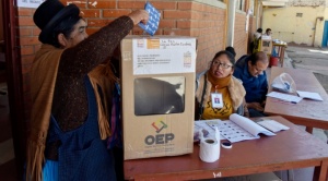 |OPINIÓN|Evo, Samuel, Manfred y el peso de las encuestas en el tablero electoral|José Luis Bedregal| 1