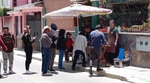 Elecciones judiciales: la venta de comida al paso es un negocio redondo 1