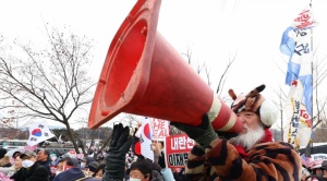 El presidente de Corea del Sur, Yoon, se niega a declarar tras su detención 1