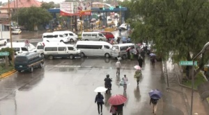 Segundo día de bloqueo en Cochabamba; los choferes piden incremento y el Concejo sesiona este jueves 1