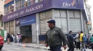 Crecen las quejas en Bolivia por un monopolio estatal "de facto" en la aviación comercial 1