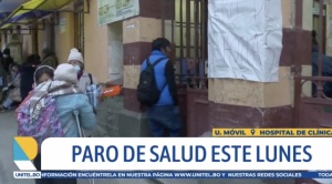 Pacientes bloquean en puertas del Hospital de Clínicas exigiendo fichas de atención ante paro médico 1