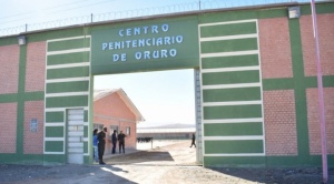 Dos reclusos en Oruro son hospitalizados por picadura de viuda negra; autoridades ordenan fumigación del penal 1