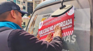 Alcaldía de La Paz realiza operativos para controlar la publicidad no autorizada en vehículos 1