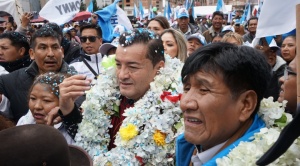 Johnny Fernández lanza en El Alto su candidatura para las elecciones generales 1