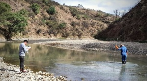 Denuncias de comunarios llevan al descubrimiento de contaminación de aguas por minería en Carabuco 1