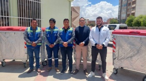 Por un Carnaval limpio, CBN dona 10 contenedores de basura a la Empresa Municipal de Aseo de Oruro 1