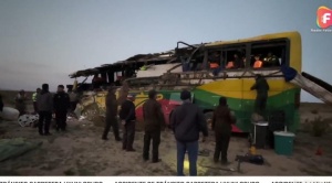 En el inicio del Carnaval, dos buses chocan cerca de Uyuni y dejan muertos y heridos 1