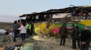 Policía reporta 37 muertos y 30 heridos en el accidente en la ruta Uyuni - Oruro 1