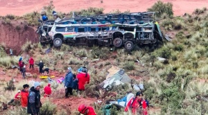 Sube a 31 la cifra de fallecidos en el trágico accidente la vía Potosí - Oruro 1