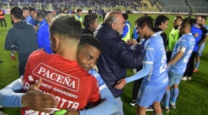 Bolívar inicia el año de su Centenario alzando un trofeo de campeón 1