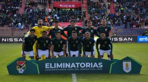 La selección estrena la camiseta Centenario de la FBF 1