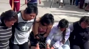 Alcaldía de Cochabamba asegura que  guardias municipales retenidas por  bloqueadores se salvaron de ser linchadas 1