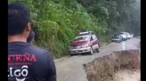 Inundaciones causan zozobra en  Caranavi; reportan pérdida de parte de  plataforma vial en ruta hacia Guanay 1