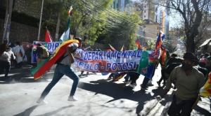 Evistas se repliegan tras represión y convocan a encuentro para este domingo en Lauca Ñ 1