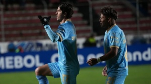 Bolívar baila y golea a Cerro Porteño en su despedida de la Libertadores 1