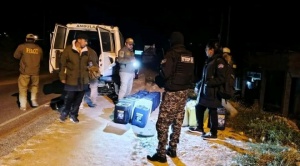 Condenan a tres años a dos hombres por almacenaje ilegal de combustibles e incautan los vehículos 1