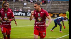 Selección: Haquin anota un gol de penal en Ecuador antes de viajar a Bolivia  1