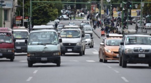 Choferes marcharán este miércoles contra la escasez de combustibles y el límite a la carga de gasolina a coches GNV 1