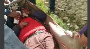 Reportan enfrentamiento entre bloqueadores y comunarios de Llallagua 1