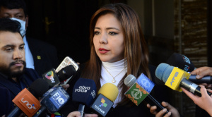 Asamblea departamental realiza sesión de honor por fiestas julias en la Casa Grande del Pueblo 1